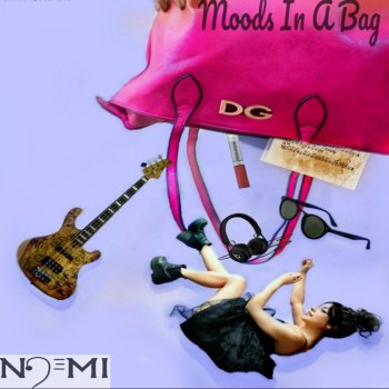 Noémi Moods in a Bag