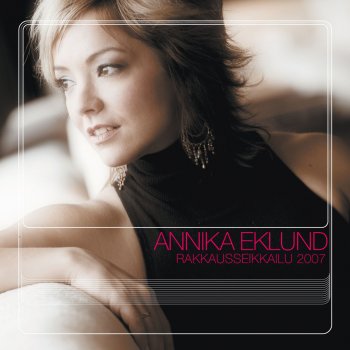 Annika Eklund Suudellaan