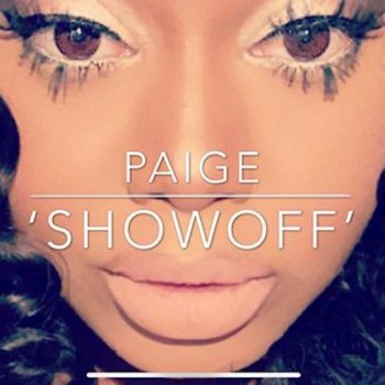 Paige Show Off