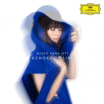 Frédéric Chopin feat. Alice Sara Ott 24 Preludes, Op. 28: No. 1 in C Major. Agitato