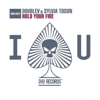 DoubleV feat. Sylvia Tosun Hold Your Fire - Extended Mix