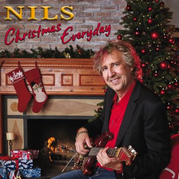 Nils In a Holiday Mood