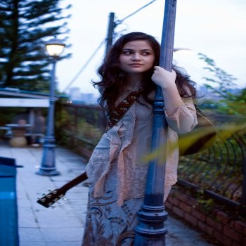 Ana Raffali Hari-Hari Hari Raya - Single Version