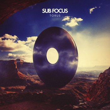 Sub Focus feat. Jayelldee Out of Reach