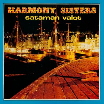 Harmony Sisters feat. Dallapé-orkesteri Kuutamo merellä