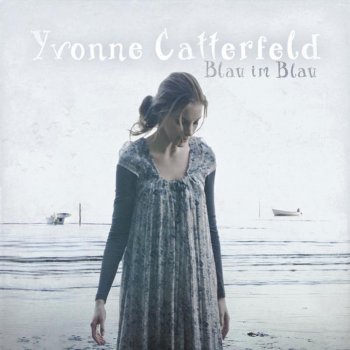 Yvonne Catterfeld Blau im Blau