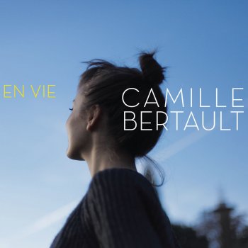 Camille Bertault A la mer tume