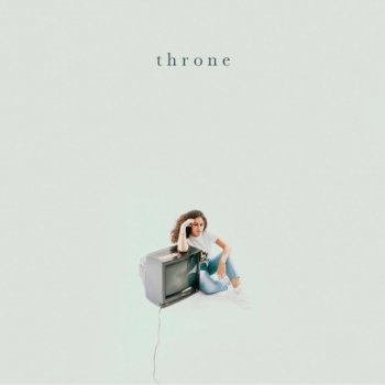 Nadine Throne