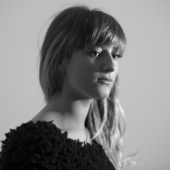 Abi F Jones Nos Amigos