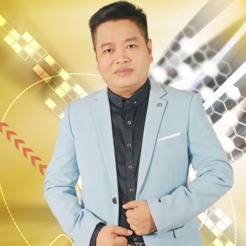 Ngoc Son Thuyen Giay Chieu Mua