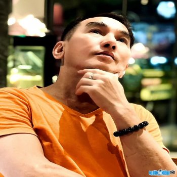 Phi Bằng Bến Mới