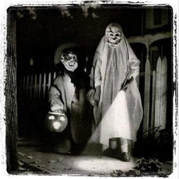 Исполнитель Rani Sharone, альбом Trick or Treat