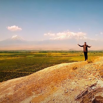 Исполнитель Manch, альбом Ararat leran pes chermak - Single