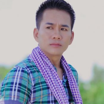 Huynh Nguyen Cong Bang Chấp Tay Niệm Phật