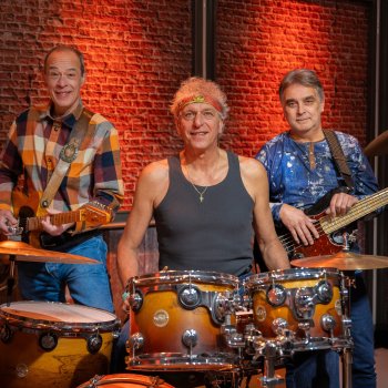 Daleka obala - Dean, Zoki i Jadran Sretan Slučaj