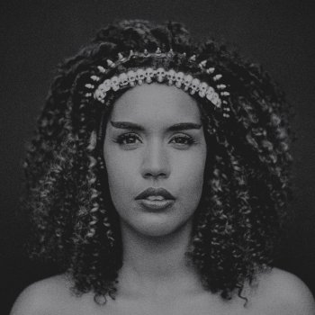 Lea Lea Black or White