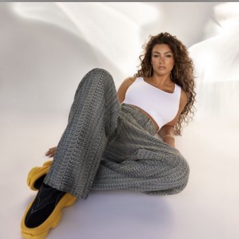 Tori Kelly shelter