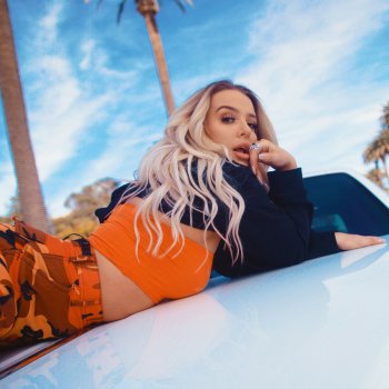 Tana Mongeau W
