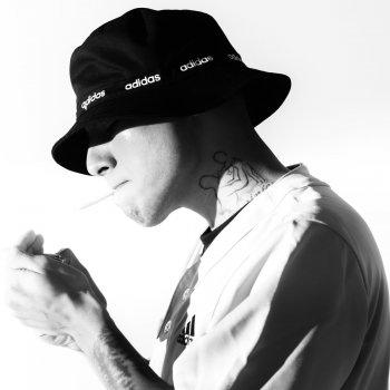 Sandro Malandro feat. ElReghosg Húchalamama