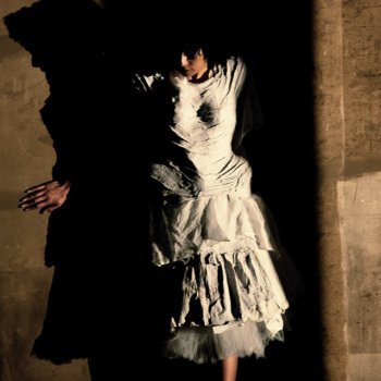 Исполнитель Celeste, альбом On With The Show