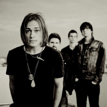 Исполнитель Siroke ulice, альбом Sve Mi Je Smrt Osim Plesa