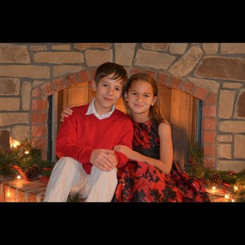 Исполнитель Bill Rogers, альбом It's Christmas (And Grandma's Comin' to Town)