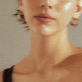 Hailey Knox Charismatic