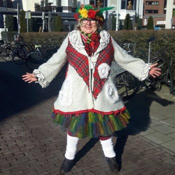Dora Dingendiegedenkt