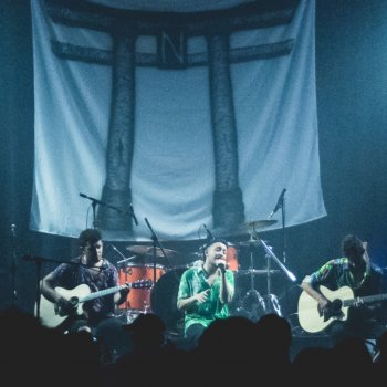 Исполнитель Natural, альбом Pateando / Seguir Viviendo Sin Tu Amor L. A. Spinetta