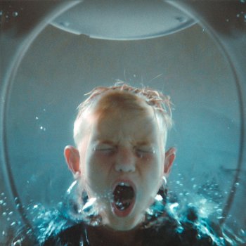 Alex Warren Screaming Underwater