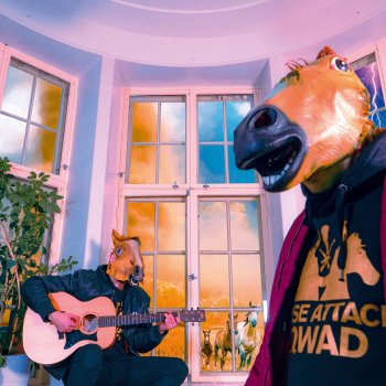Horse Attack Sqwad Peremec