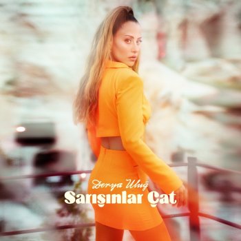 Derya Uluğ Esmerin Adı Oya - Sarışınlar Çat