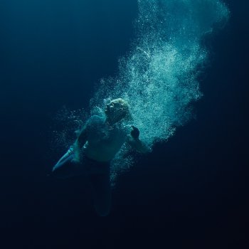 Låpsley Through Water