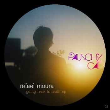 Rafael Moura Going Back To Earth - Original mix