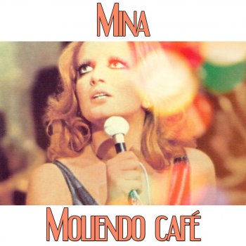 Mina Moliendo cafè