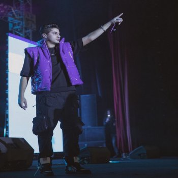 Исполнитель 3enba, альбом ضد العالم