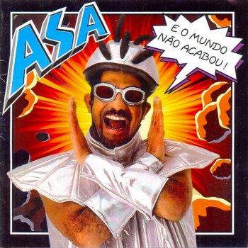 Asa de Águia Homem Cibernético