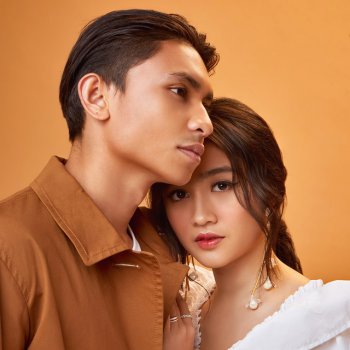 Rheno Poetiray feat. Febby Rastanty Saat ku Membutuhkanmu