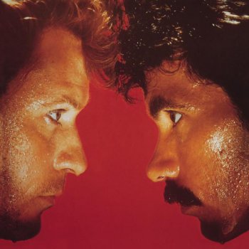 Daryl Hall & John Oates Maneater