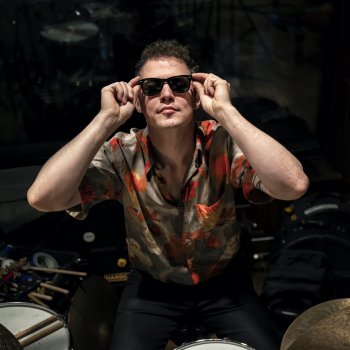 Исполнитель Ralph De Jongh, альбом In Your Neighbours Eyes (Live)