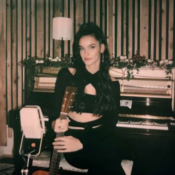 Eleri Ward Sunday - Live in Studio