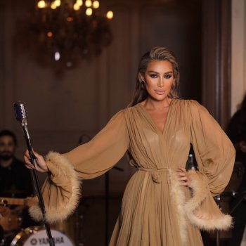 Maya Diab Ana - Muse Concert (Live)